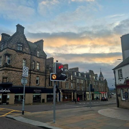 Highland Historical Home In Inverness City Centre Esterno foto